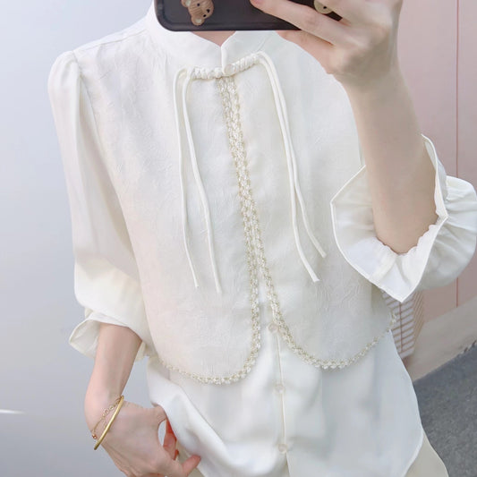 Dame Elegant Bluse med kunstnerisk Perleudsmykning og romantisk Rødsøm Stilla