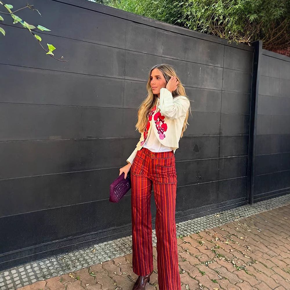 Dame elegant Blazerjakke med florale broderier Stilla