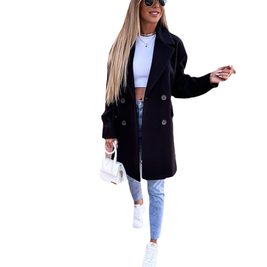Dame elegant dobbeltknapfrakke med oversized snit og stilfulde detaljer Stilla