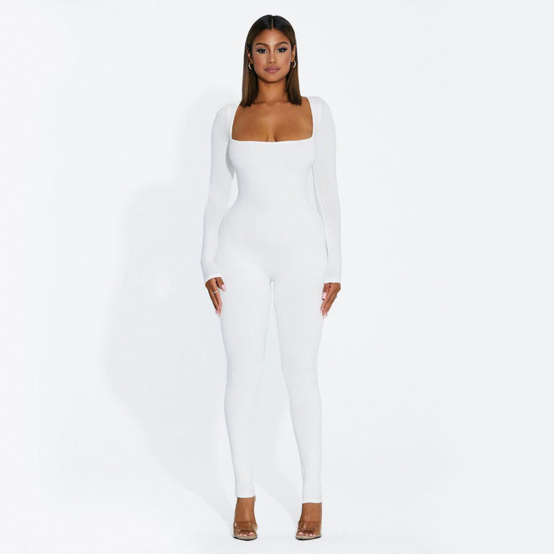 Dame Langærmet jumpsuit med dyb firkantet udskæring og figursyet design Stilla