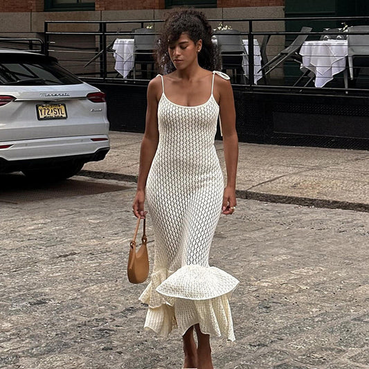 Dame elegant hækle kjole med voluminøs kant og smal silhuet Stilla