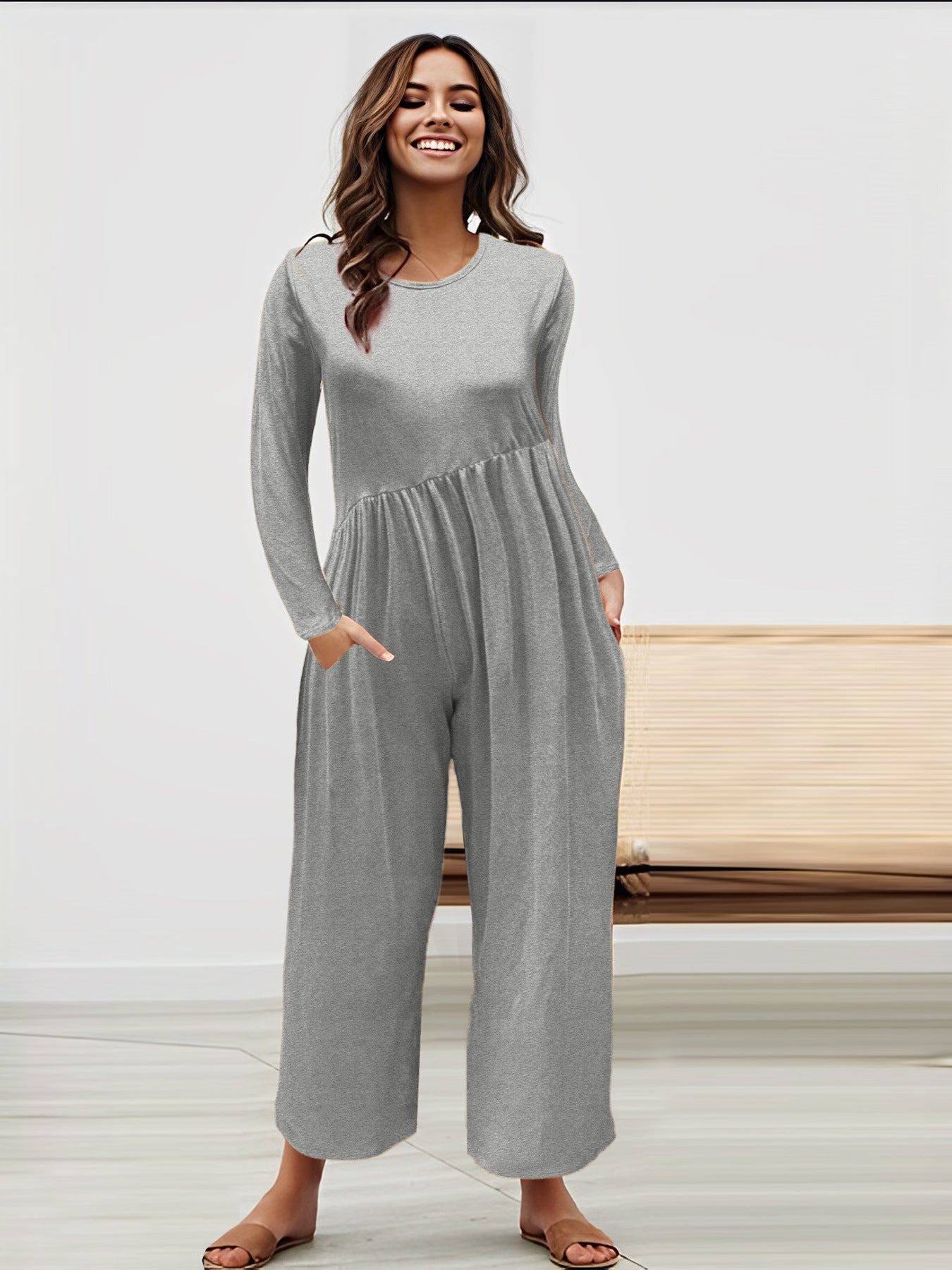 Dame overdimensioneret jumpsuit med sidelining og bredt ben Stilla