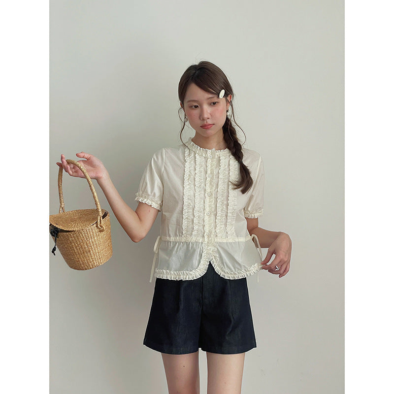 Dame afslappet flæse skjorte med elegant talje og højt lukket krave Stilla