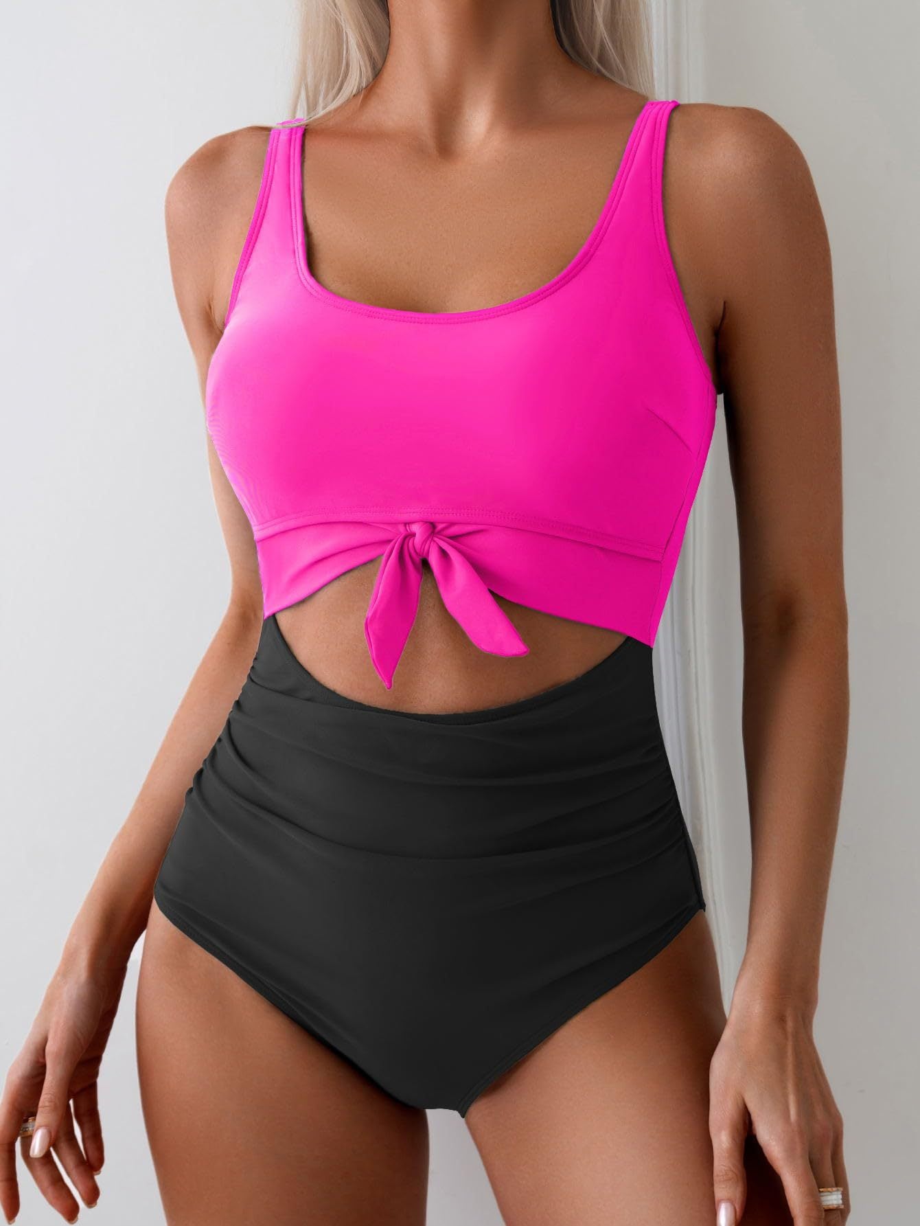 Dame Højskåret Bikini med fashionable knude-detail og stribemønster Stilla
