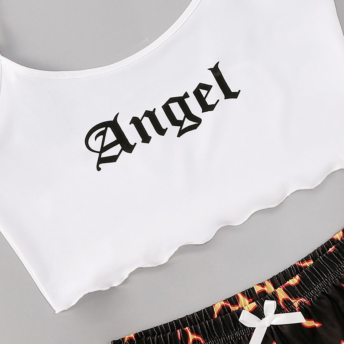 Dame cropped top og shorts sæt med kreativ flammemønster Stilla