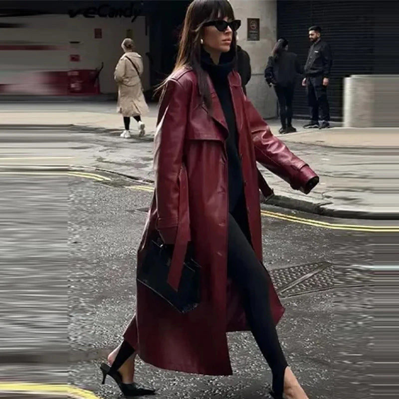 Dame dobbeltknap trenchcoat i kunstlæder med bælte Stilla