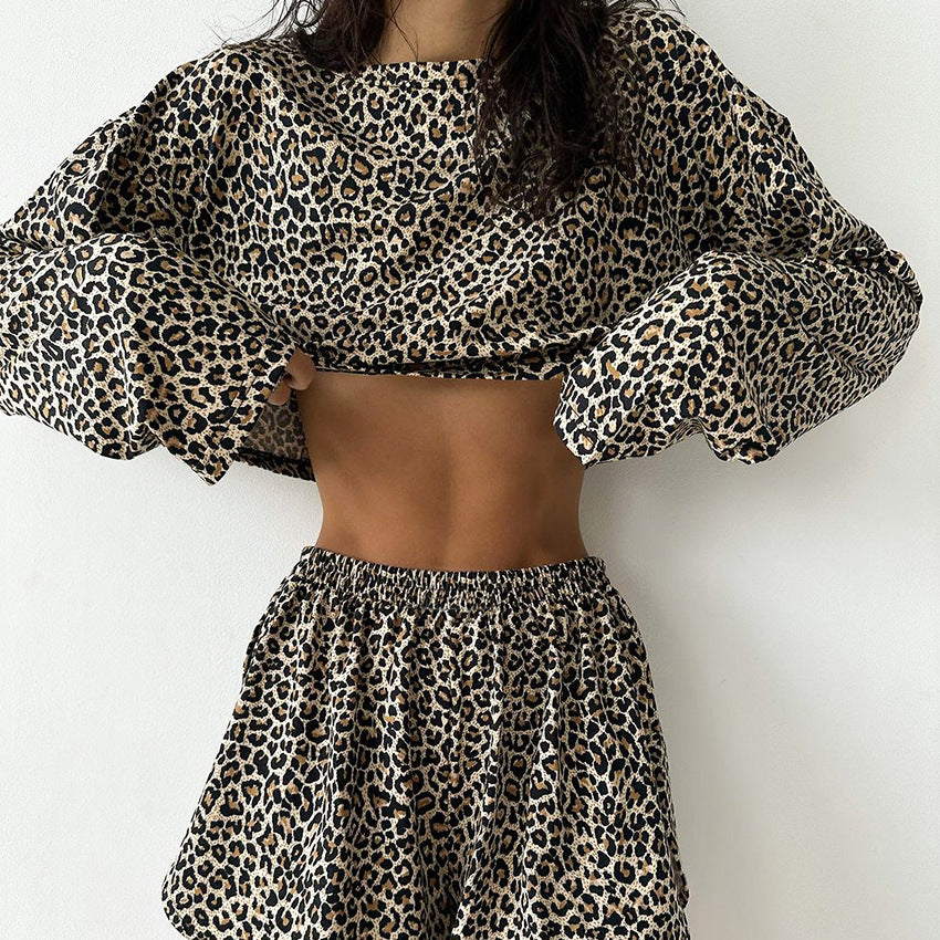 Dame afslappet pyjamas sæt med lange ærmer og dyreprint Stilla