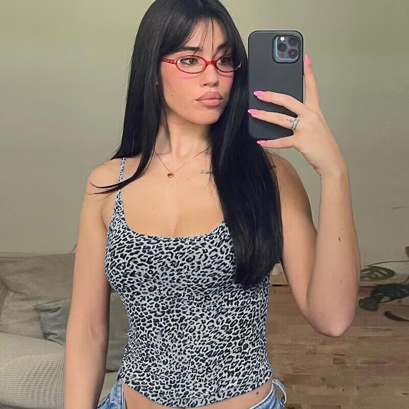 Dame dyreprintet top med smalle stropper Stilla