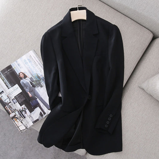 Dame elegant blazer med moderne skæring og fine detaljer Stilla