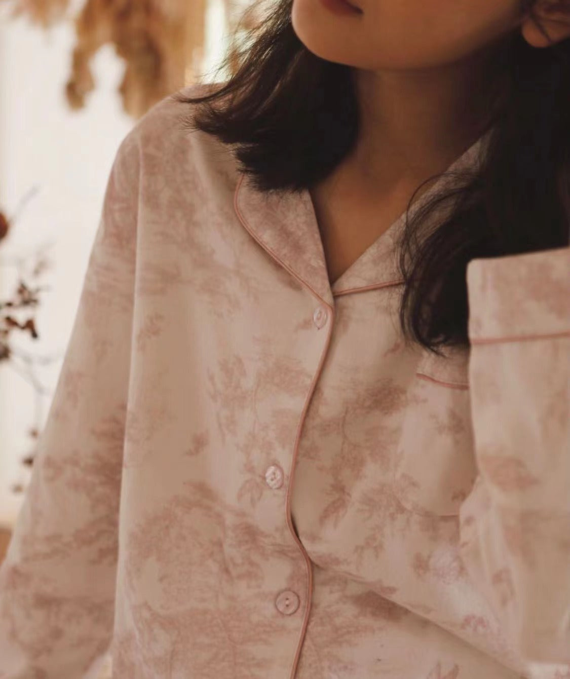 Dame Satin Pyjamas med eleganttryk Stilla