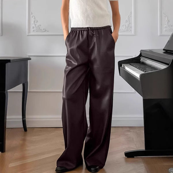Dame Elegant bredt skåret kunstlæderbuks med elastisk bund og sidestref Stilla