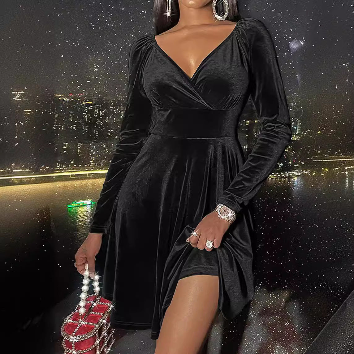 Dame A-formet kjole med elegant indpakningseffekt og lange ærmer Stilla