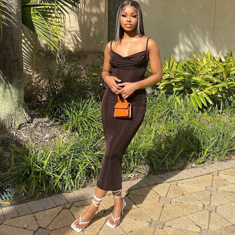 Dame Eksklusiv Maxikjole med rynket overdel og forførende V-udskæring Stilla