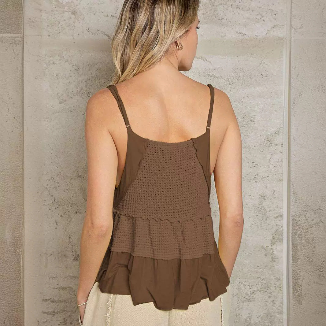 Dame afslappet flæse-top med V-udskæring og justerbare spaghettistropper Stilla