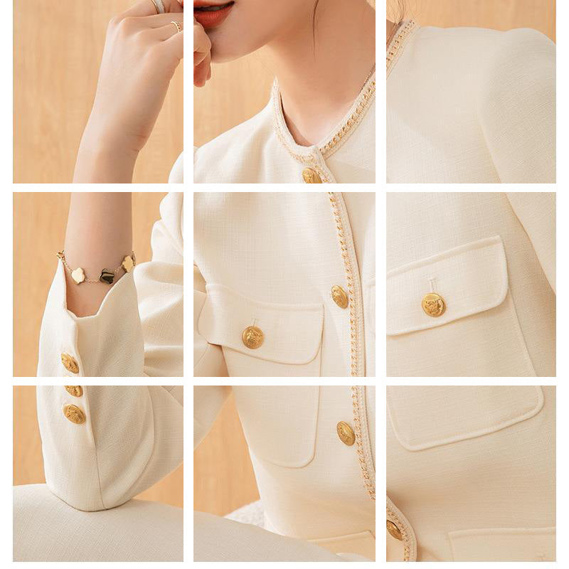 Dame elegant blazerjakke med struktureret stof og gyldne knapper Stilla