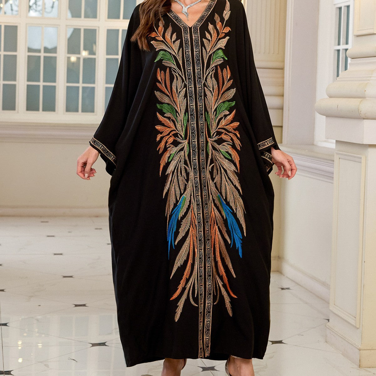 Dame Elegant broderet Kaftan med brede ærmer og V-udskæring Stilla