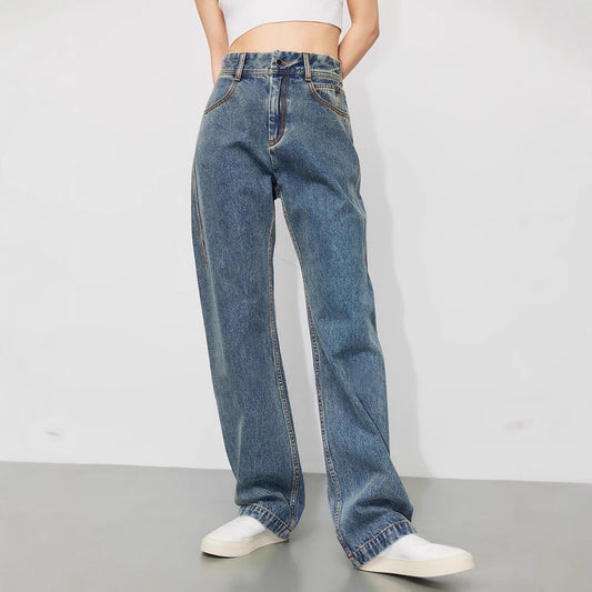 Dame afslappede jeans i moderne, loose fit med frynset kant og vintage-inspirerede accenter Stilla