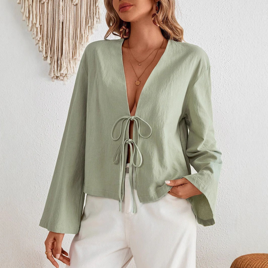 Dame afslappet skjortejakke med dyb V-hals og sløjfe lukning Stilla