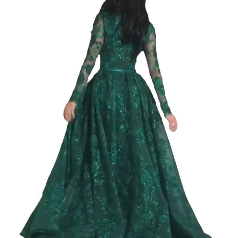 Dame Elegant aftenkjole med transparente langærmede detaljer og glitrende stof Stilla