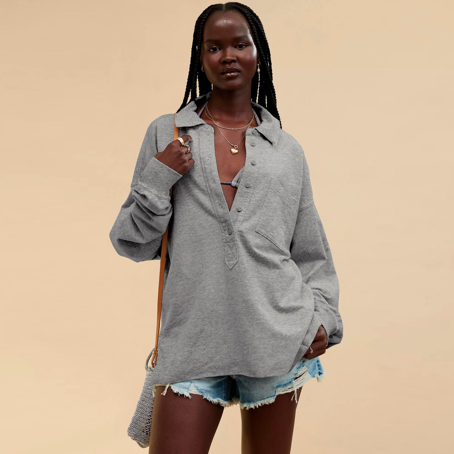 Dame afslappet overshirt med dekorativ knapliste og moderne snit Stilla