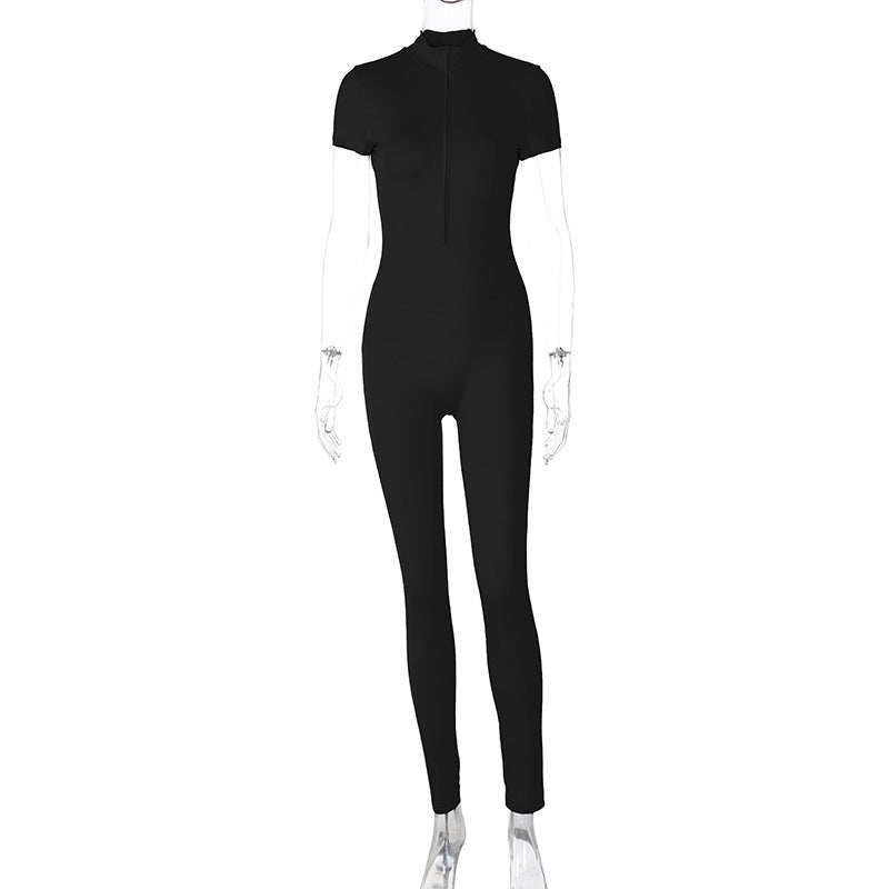 Dame kortærmet jumpsuit med højhalset krave og tætsiddende snit Stilla