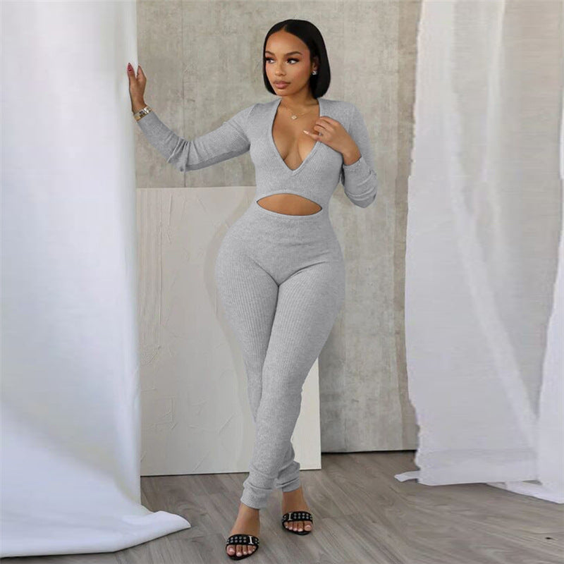 Dame figursyet Langærmet Jumpsuit med dyb V-udskæring og Cut-Out-detaljer Stilla