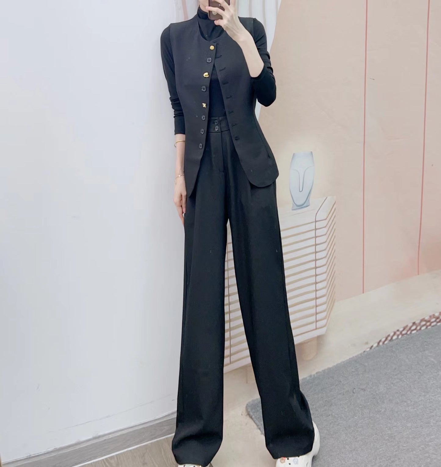 Dame Elegant Blazer-Bukser-Kombination med gyldne knapdetaljer og struktureret stof Stilla