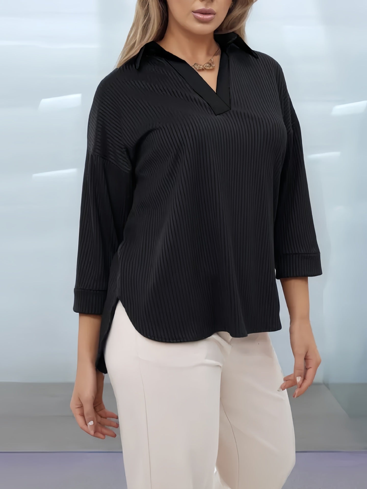 Dame Elegant Bluse med flot Krave og fine Ribbestruktur Detaljer Stilla