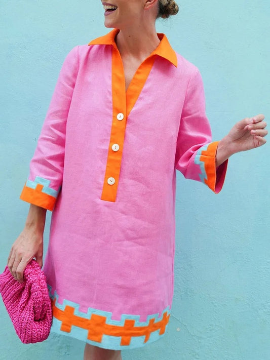 Dame afslappet linnedress med farverige accenter og smart krave Stilla