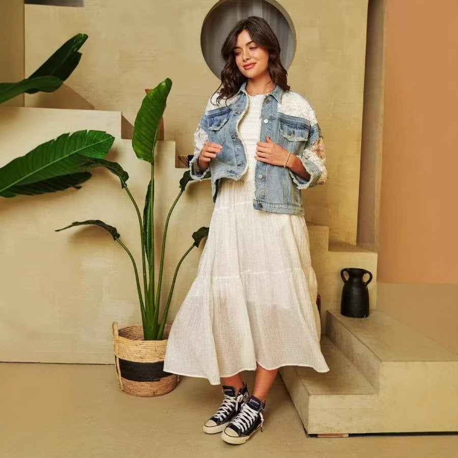 Dame Denimjakke med transparente spidsærmer og afslappet pasform Stilla