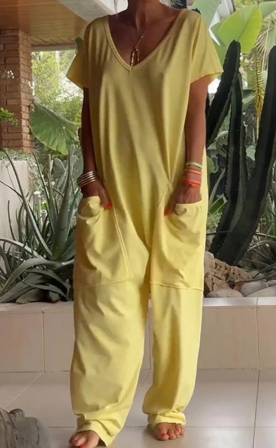 Dame casual jumpsuit med praktiske lommer og V-udskæring Stiila