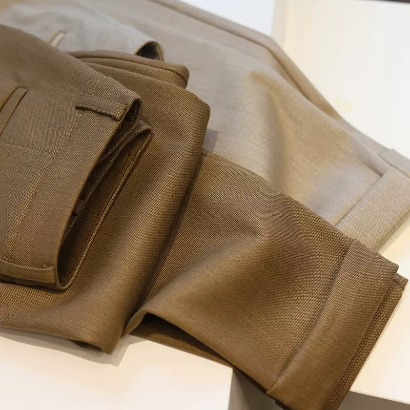 Dame elegant blazer-bukser-sæt med tætsiddende vest og smalskårede bukser Stilla