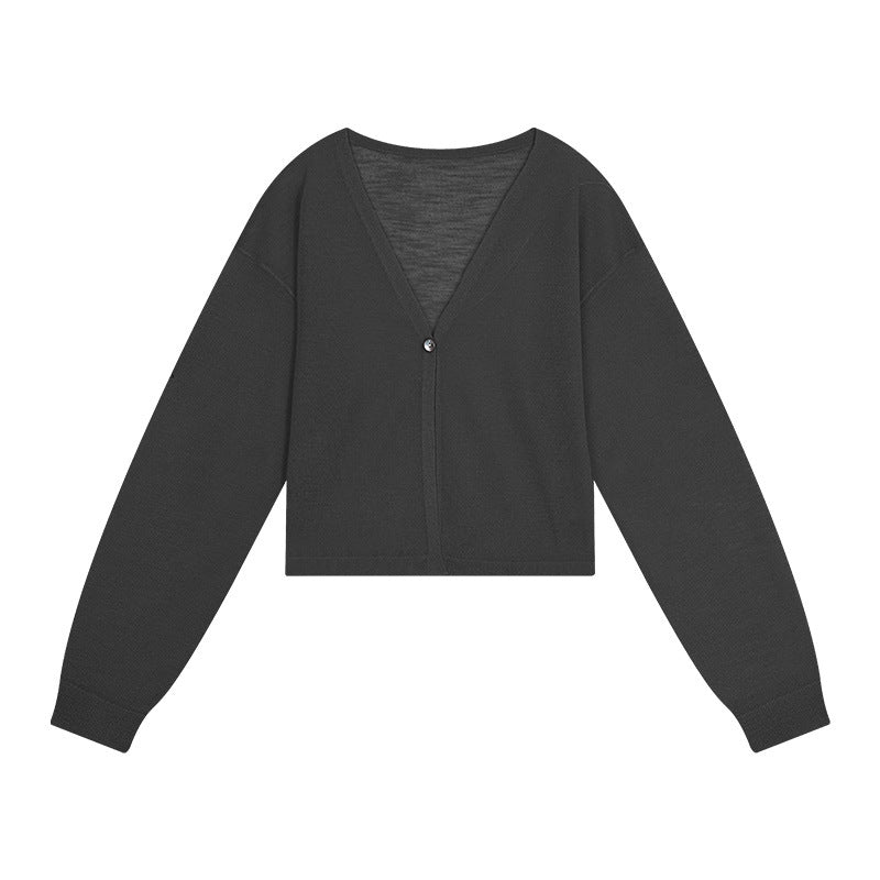 Dame cropped strikjakke med V-udskæring og knapdetaljer Stilla