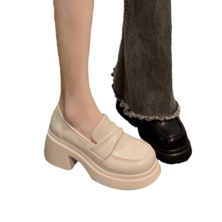 Dame Elegante Slippers med moderigtigt højt plateau og trendy sløjfedetalje Stilla