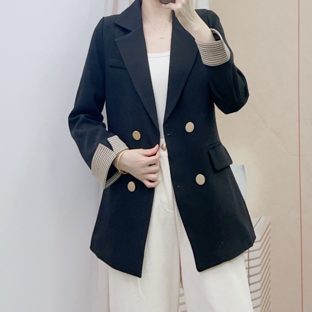 Dame elegant blazer med dobbelt række knapper og moderigtige applikationer Stilla