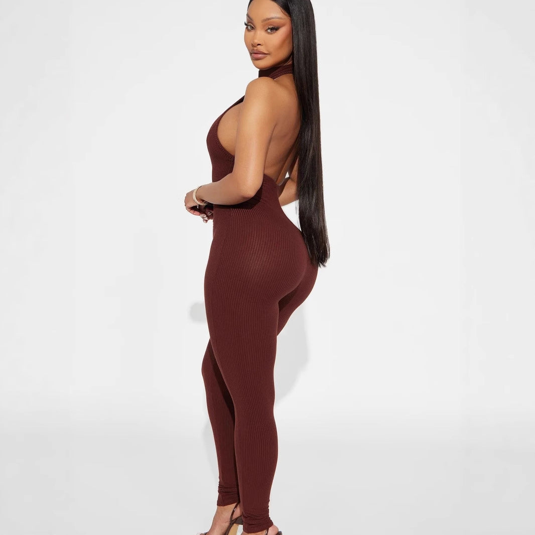 Dame Elegant Jumpsuit med højtstående design og fine ribdetaljer Stilla