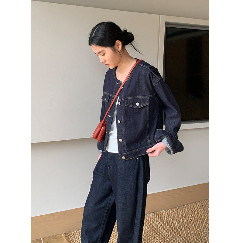 Dame afslappet denimjakke med knapdetaljer og moderne lommer Stilla