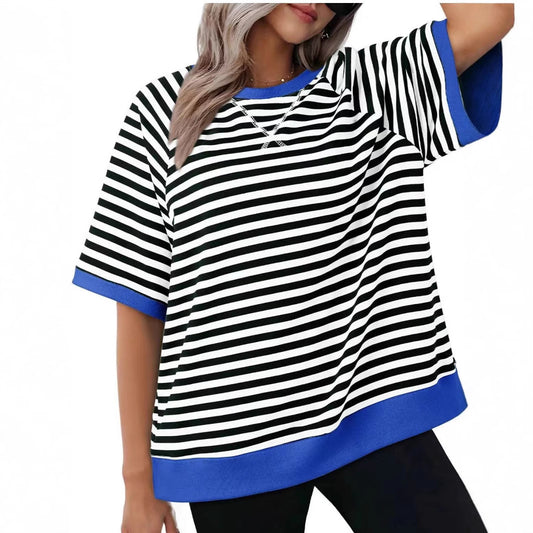 Dame afslappet stribet T-shirt med oversized snit og kontrasterende ribkanter Stiila