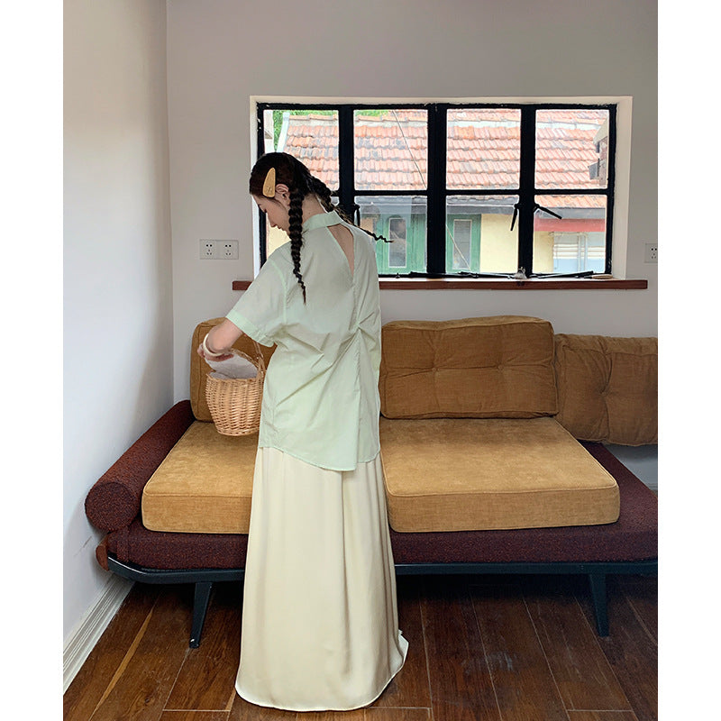 Dame afslappet skjortekjole med moderne rygudskæring og løs silhuet Stilla