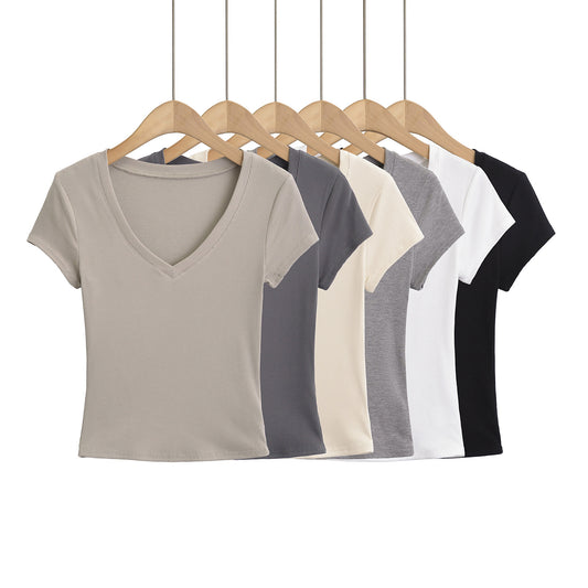 Dame cropped V-hals T-shirt i ribdesign med tætsiddende snit og korte ærmer Stilla