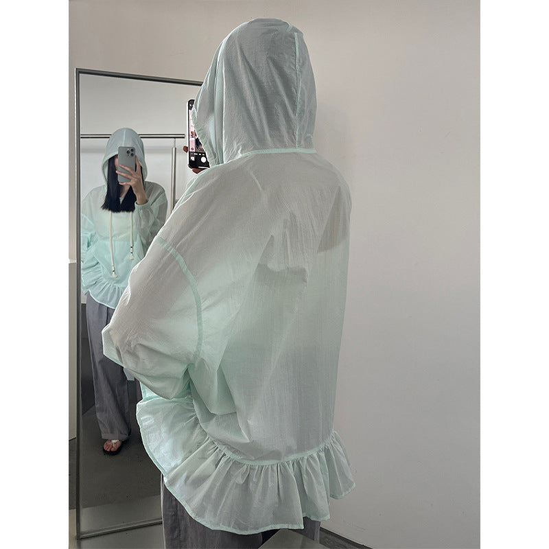 Dame afslappet hættetrøje med flæsekant og fin bomuldsstruktur Stilla