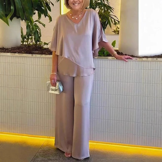 Dame jumpsuit med elegant lagdeling og generøs pasform Stilla