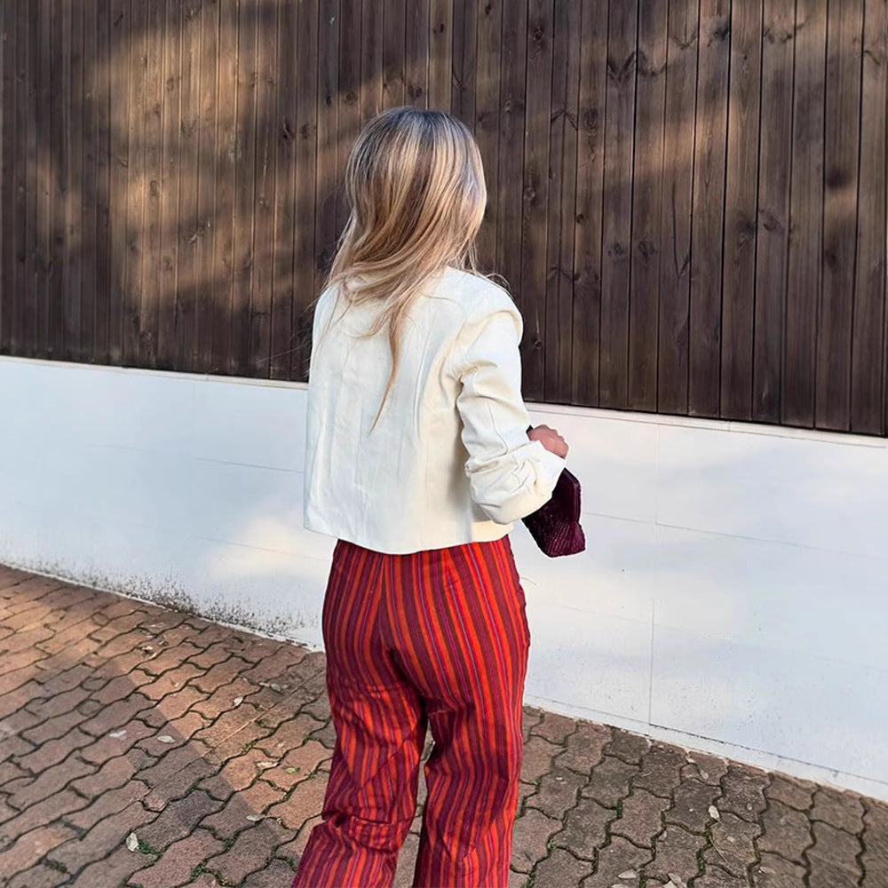 Dame elegant Blazerjakke med florale broderier Stilla