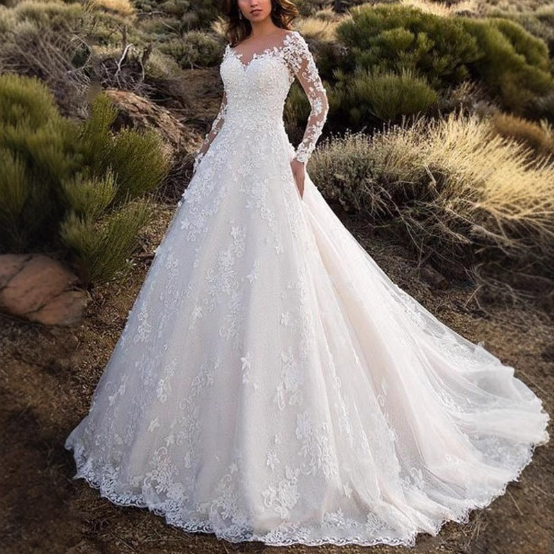 Dame Elegant aftenkjole med blomster laceindlæg og svajende kant Stilla