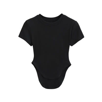 Dame figursyet kortærmet bodysuit med moderne schnitlinjer og raffinerede detaljer Stilla