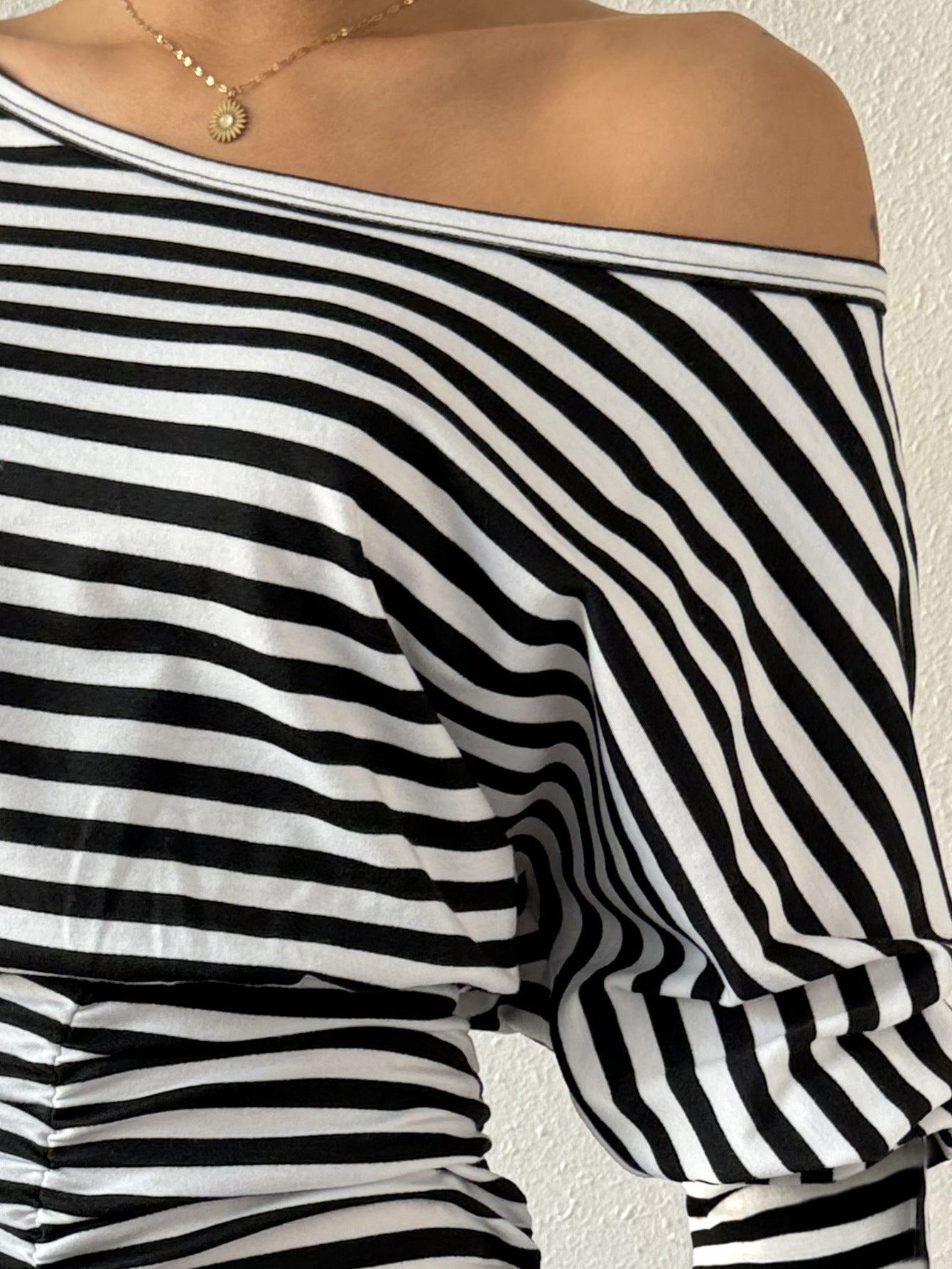 Dame afslappet strandkjole med asymmetrisk snit og rynk Stilla