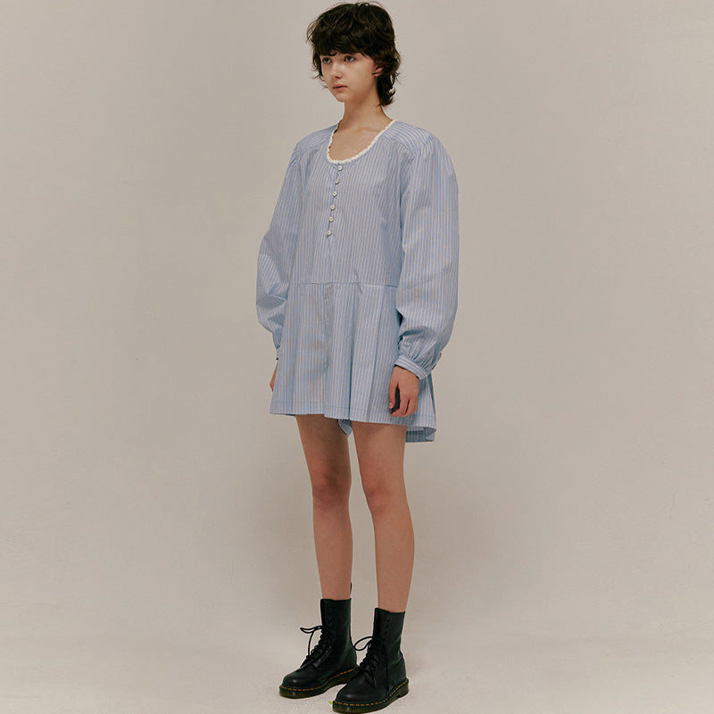 Dame afslappet kjole med puffærmer og knaplukning Stilla