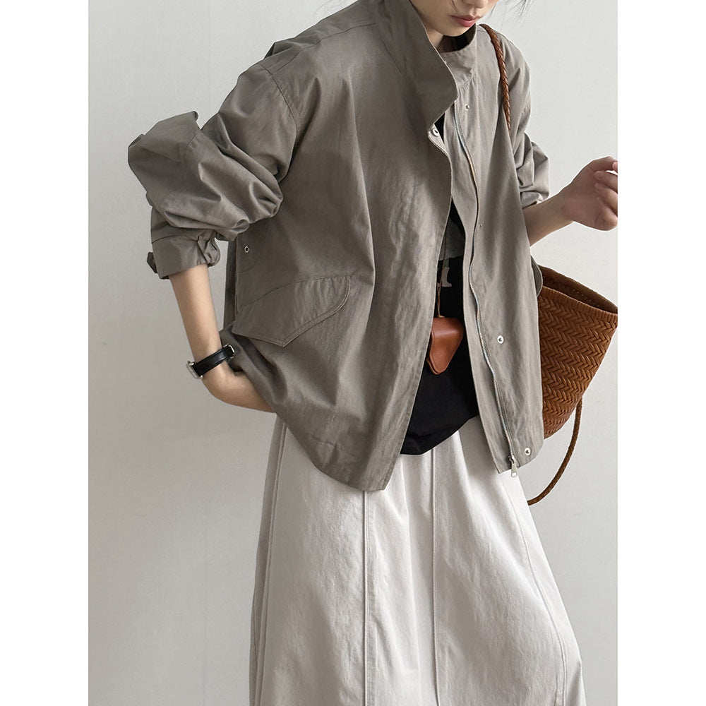 Dame afslappet overgangsjakke med ståkrave og praktiske lommer Stilla