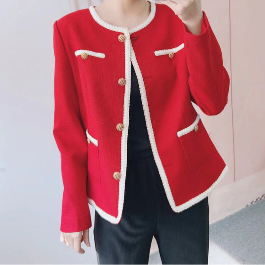 Dame Elegant Boucle-Jakke med dekorativ kontrastbesætning og gyldne knapper Stilla