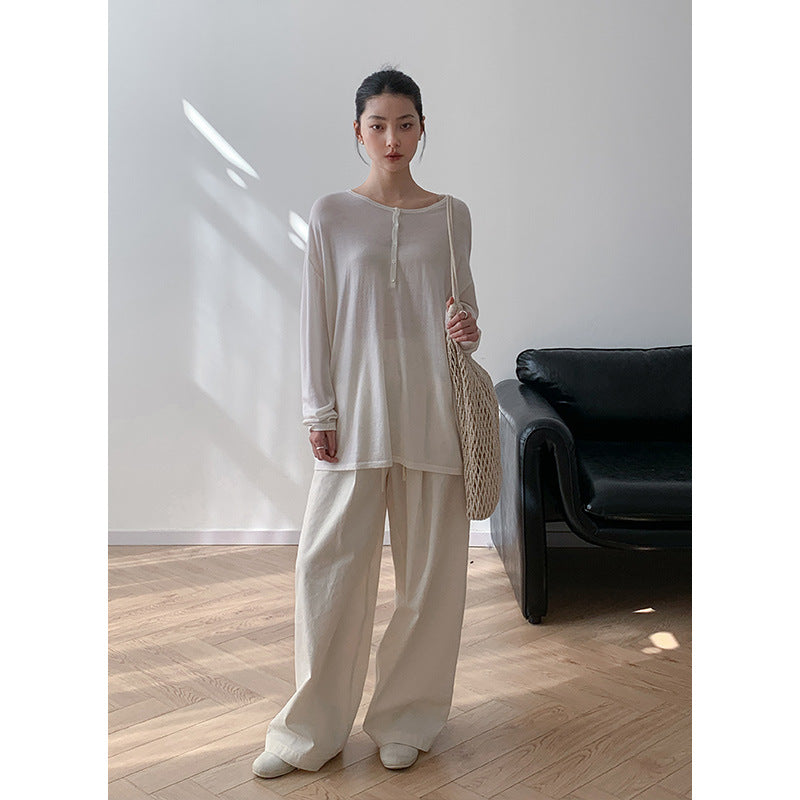 Dame afslappet langærmet skjorte med rund halsudskæring og praktisk knaplukning Stilla